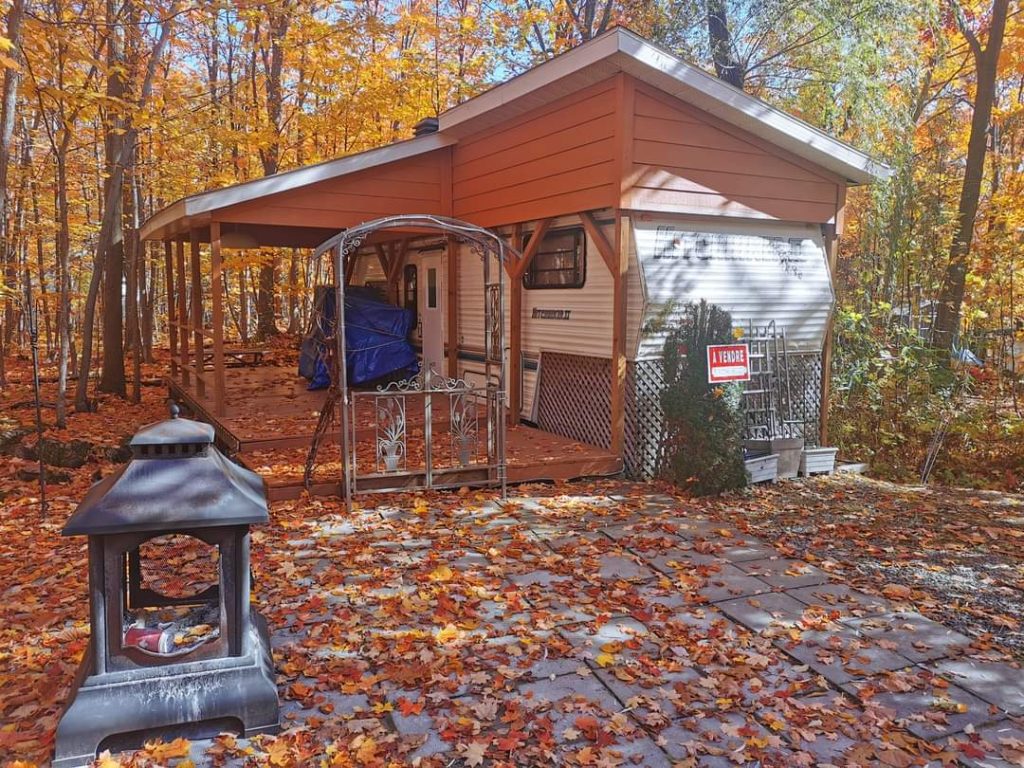 For Sale Camping plein bois