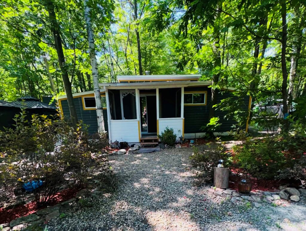 Cottage for Sale 83